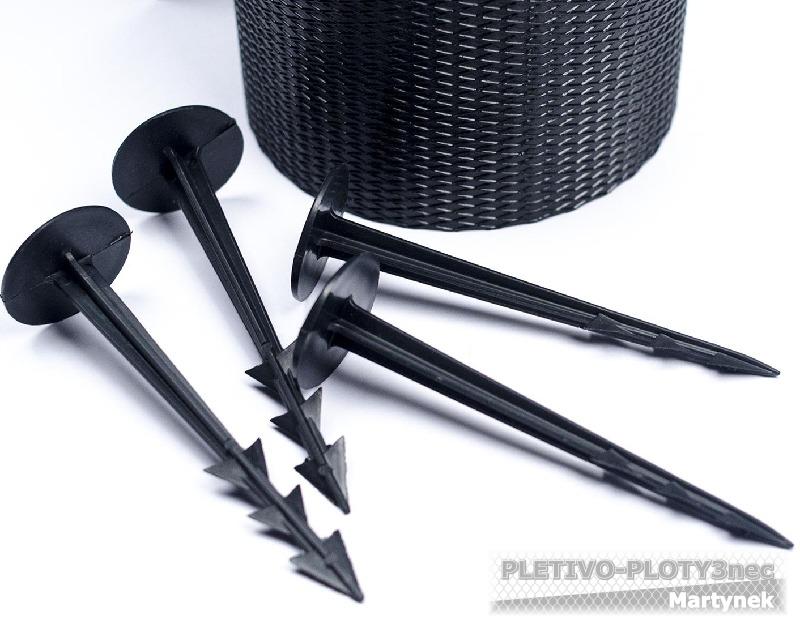    Hřeb plastový POD PLOT a textilii